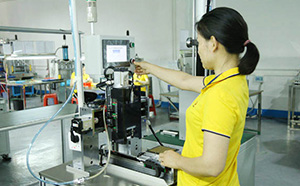 全自動(dòng)鉚合機(jī)